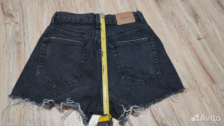 Джинсовые шорты