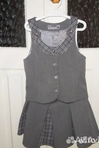 Продам школьную форму 
