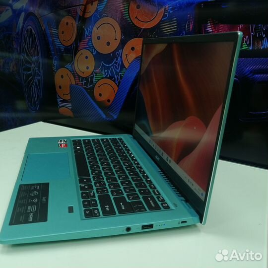 Acer SF314-43-R1KU R5 5500U/8GB/512gbssd/Radeon