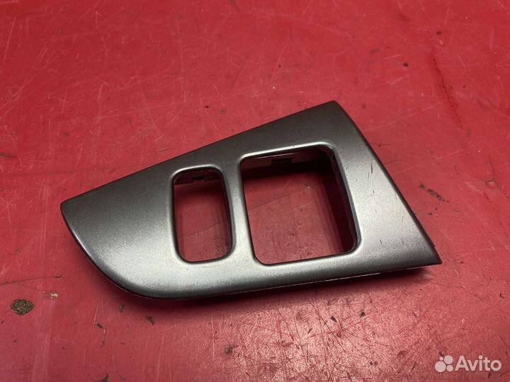 Накладка торпедо MR506517 Mitsubishi Lancer 9 (CS)