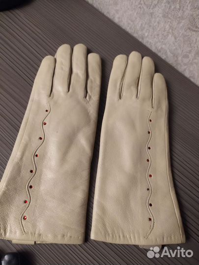 Перчатки женские