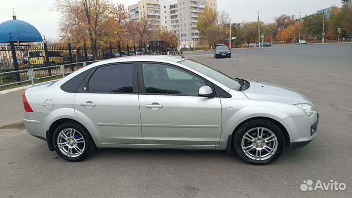 Ford Focus 1.8 МТ, 2006, 201 422 км