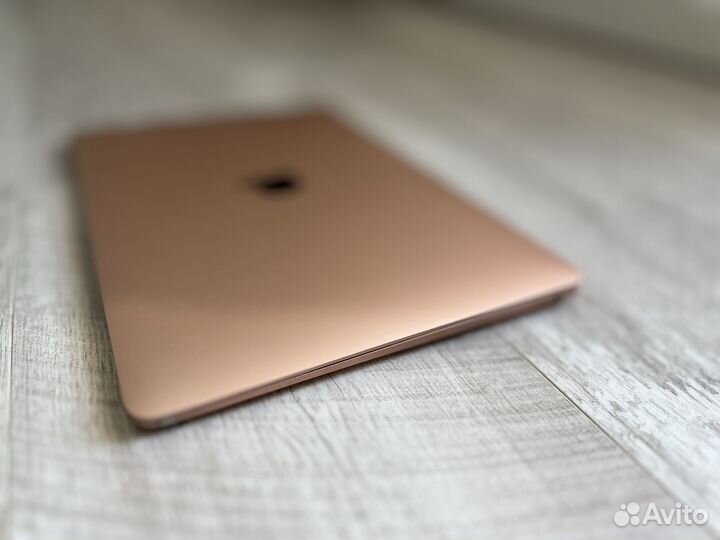 Macbook Air 13 2019 i5 8/256gb