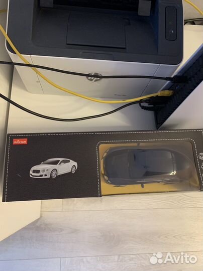 Радиоуправляемая машина со светом Bentley Rastar