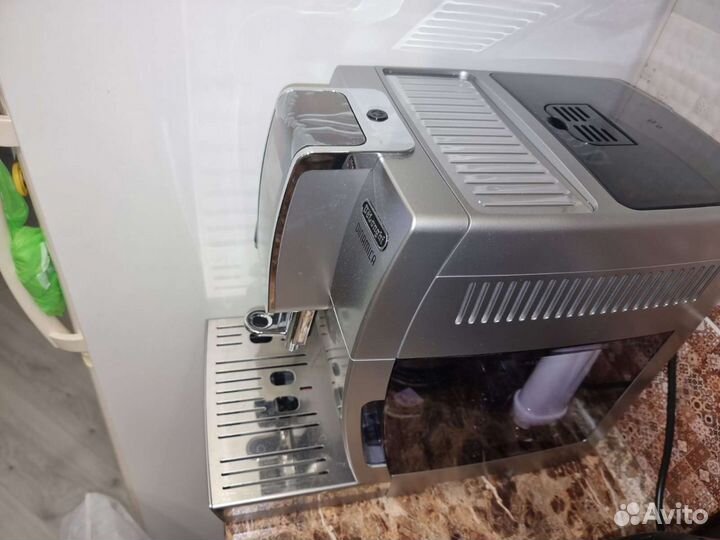 Кофемашина DeLonghi ecam 350.75