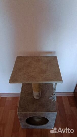 Домик для кошки с когтеточкой бу