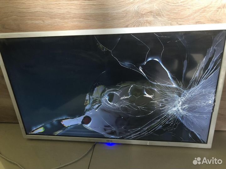 Телевизор Dexp F32D7000C (Разбор) (По запчастям)