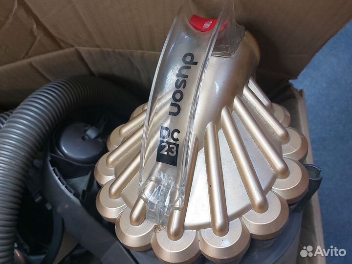 Пылесос Dyson DC 23 на запчасти