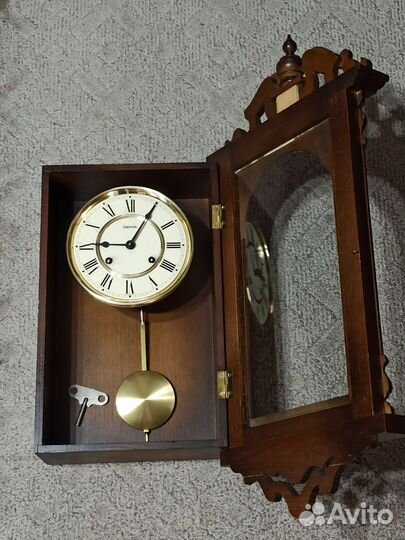 Часы настенные с боем hermle