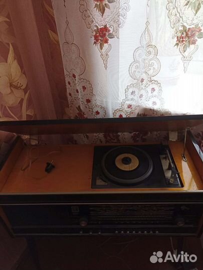 Радиола Урал 111