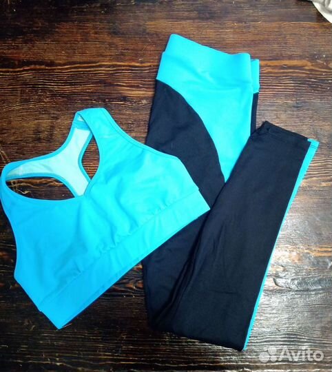 Спортивный костюм женский