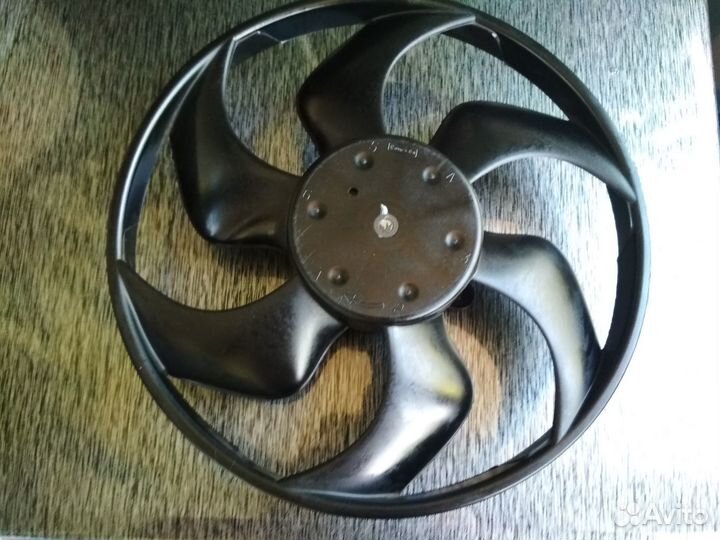 Вентилятор радиатора Nissan Note (E11)
