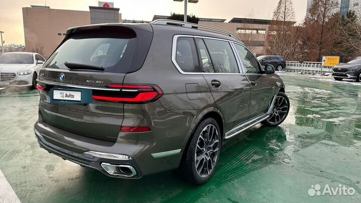 BMW X7 4.4 AT, 2022, 200 км