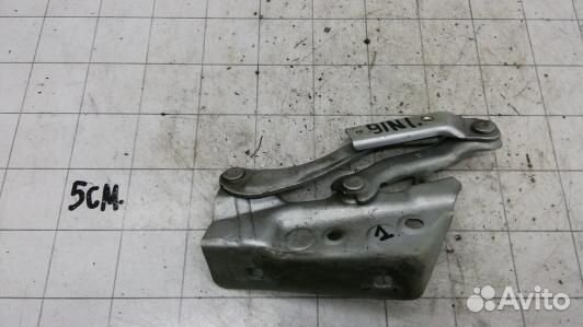 Петля капота mercedes benz B-class W245 (91N01D501