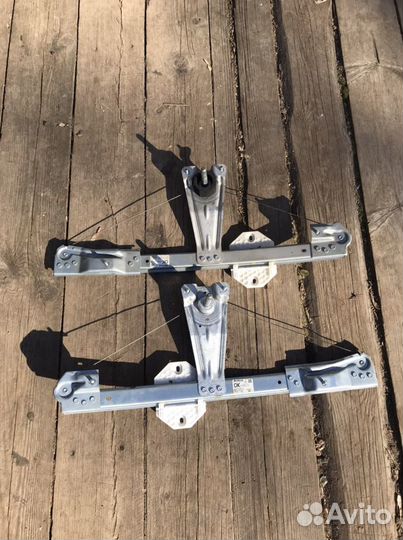 Стеклоподъемник Renault Logan 2