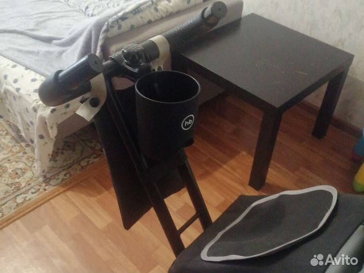 Трехколесный велосипед с ручкой