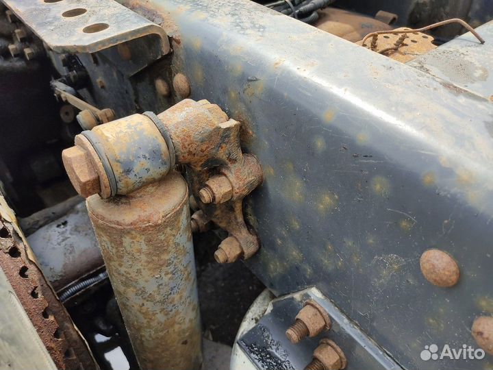 Кронштейн амортизатора заднего