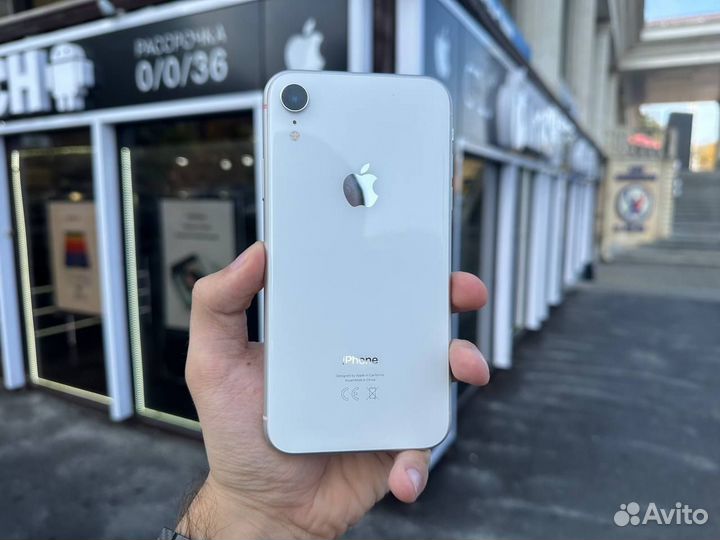 iPhone Xr, 128 ГБ
