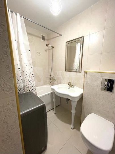 2-к. квартира, 45 м², 1/10 эт.