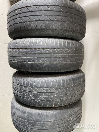 Yokohama 125T 235/65 R17 108E