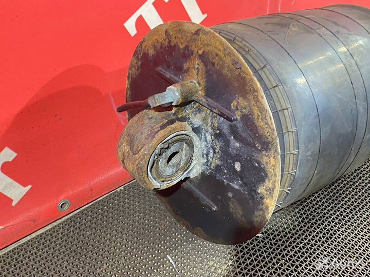 Пневмоамортизатор подвески передний