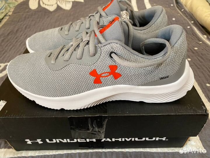 Кроссовки Under Armour UA Mojo 2