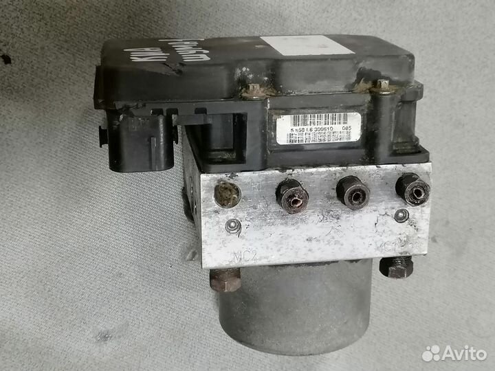 Блок ABS (насос) для Kia Sephia/Shuma 1996-2001