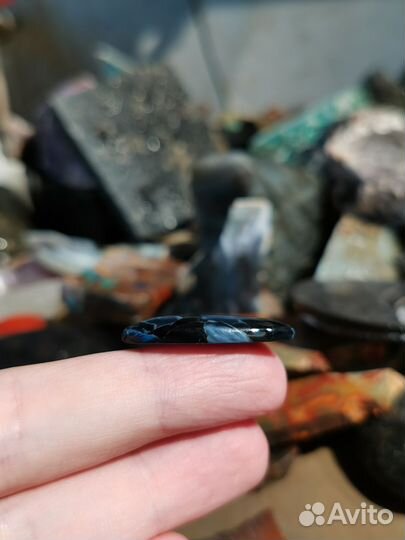 Петерсит, кабошон