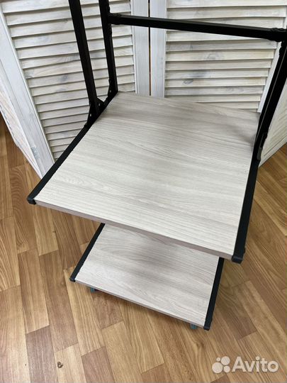 Стеллаж лофт металлический на колесиках