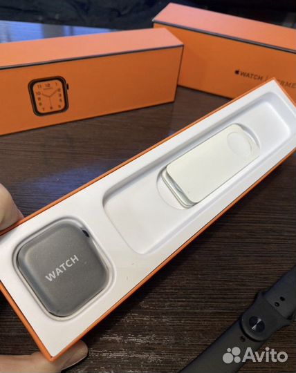 Apple Watch 8 (Hermes)