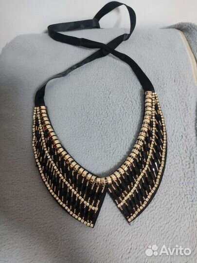 Украшение на шею