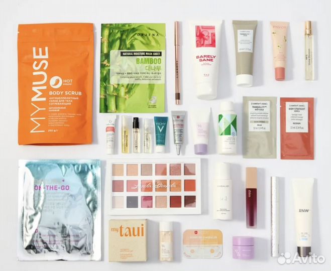 F. x Werf косметичка с наполнением