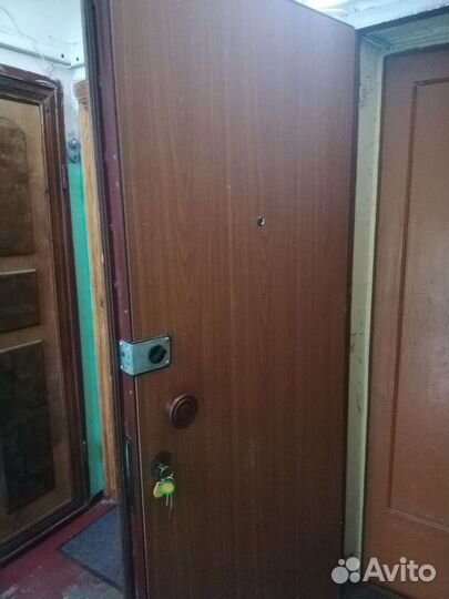 Дверь входная металлическая б/у. Замок +3ключа