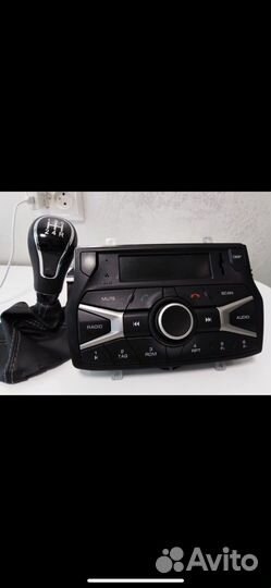 Продаю головное устройство с Весты и ручку кпп