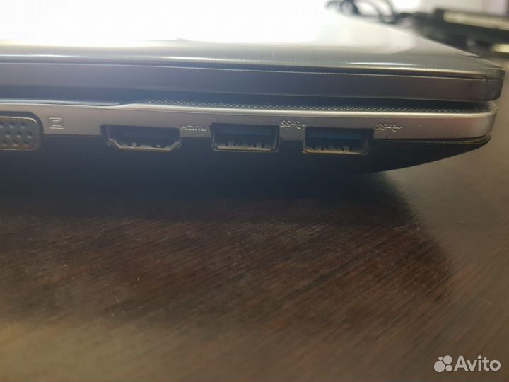 14” Samsung AMD A10/6Gb/320Gb+ HD 7670M 2Gb