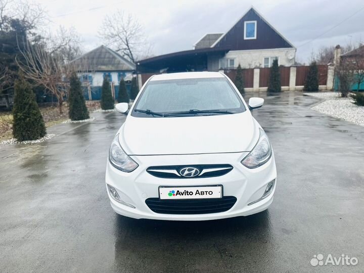 Hyundai Solaris 1.4 AT, 2012, 145 000 км