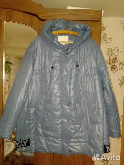 Куртка женская весна 62-64