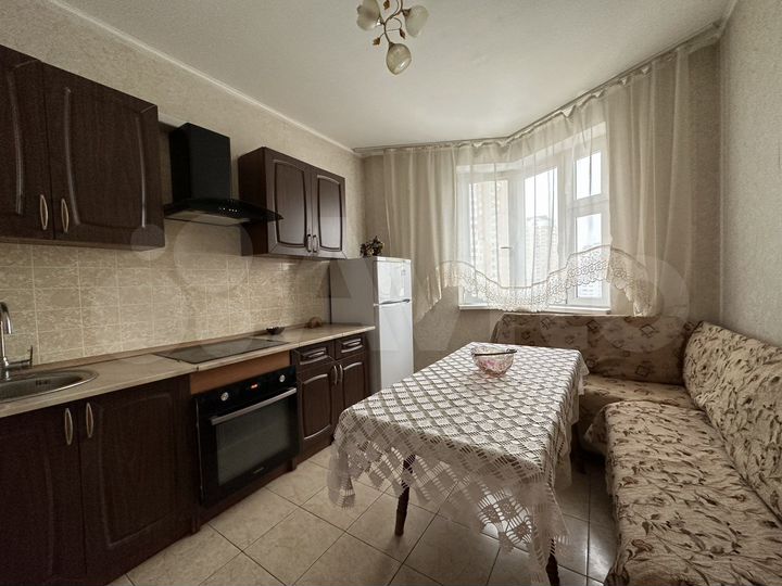 1-к. квартира, 40 м², 11/17 эт.