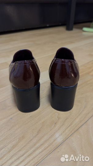 Лоферы вишневые