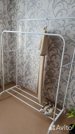 Вешалка напольная металлическая