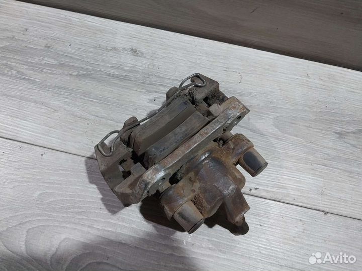 Суппорт задний Volvo S80 1998-2006