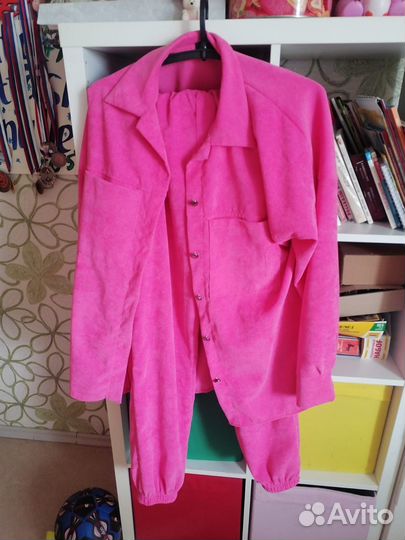 Костюм женский