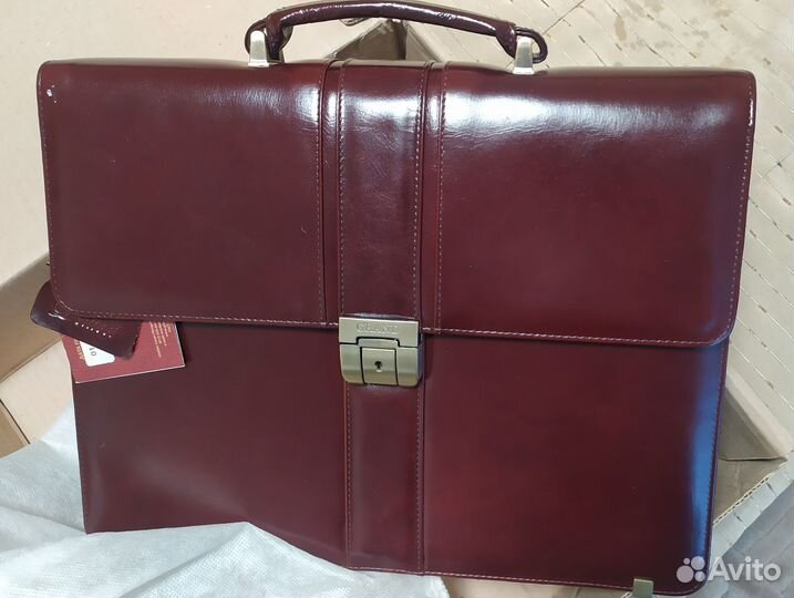 Мужской кожаный портфель новый