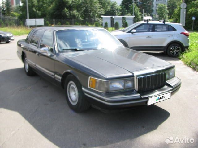 Lincoln Town car 1991