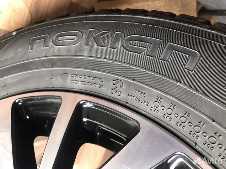 Nokian Tyres Hakkapeliitta R 2.25/65 R16