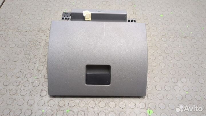 Крышка бардачка Ford Fusion, 2002