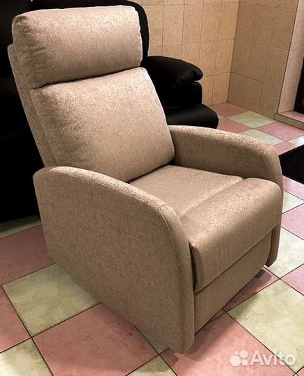 Кресло с реклайнером, пр-во Финляндия
