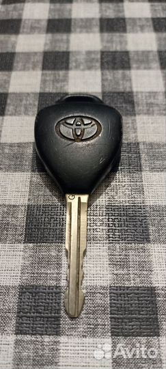 Ключ зажигания Тойота Королла 150 2012год