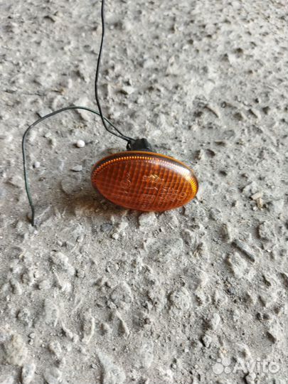 Поворотник в крыло legacy-forester