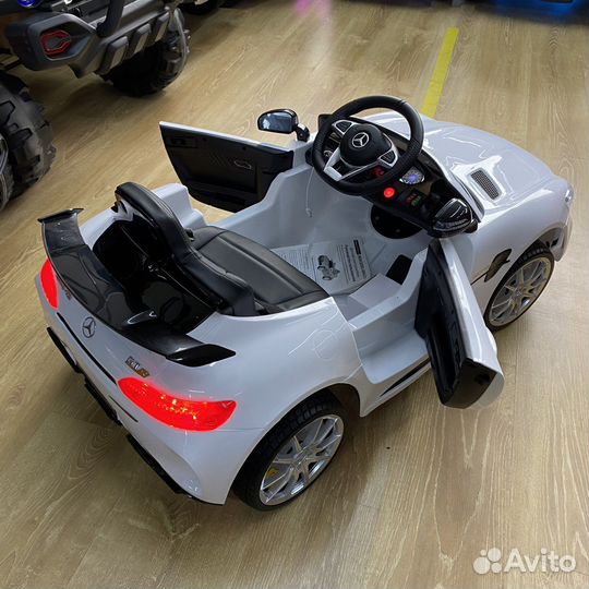 Электромобиль